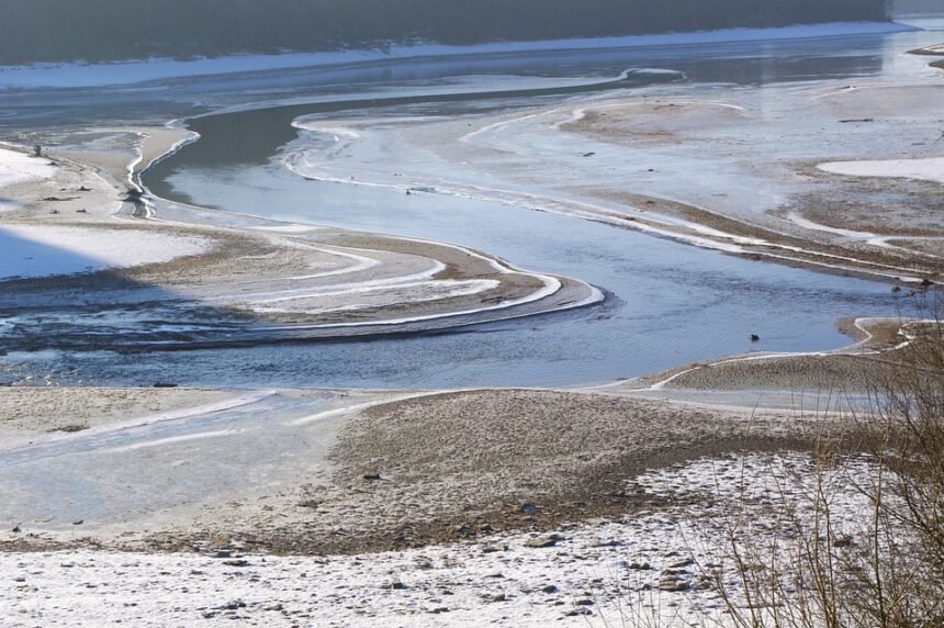 Discovering Portugal by Bus: Routes You Can’t Miss